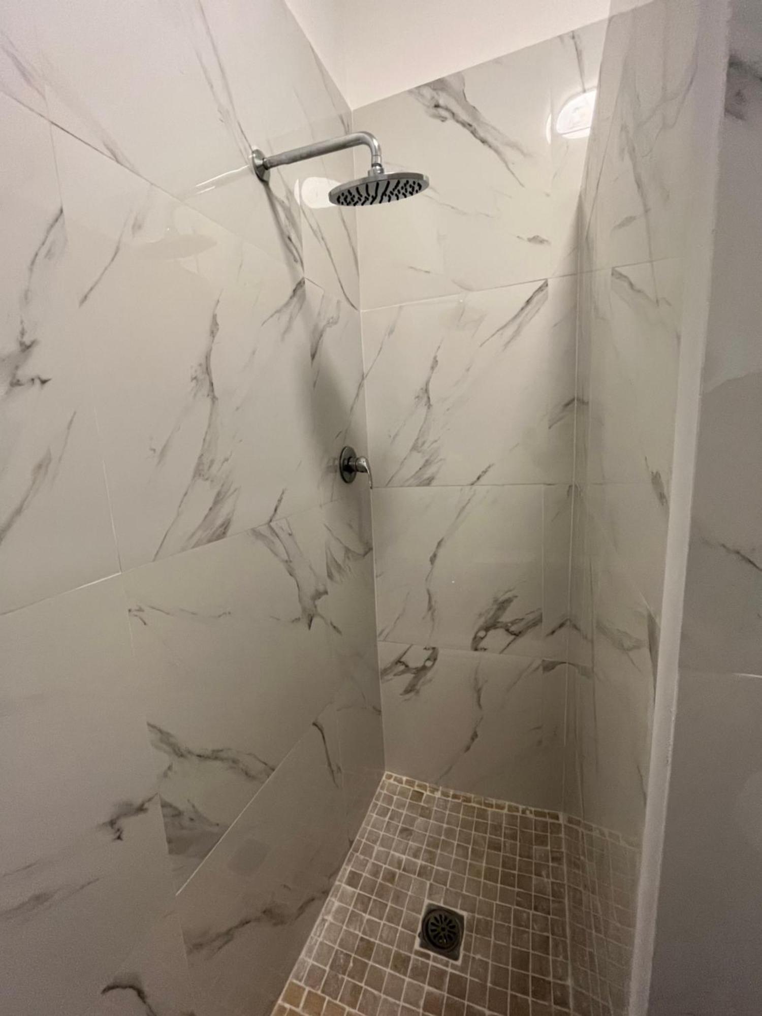 Camera Con Bagno Mirjana Cislago Екстериор снимка